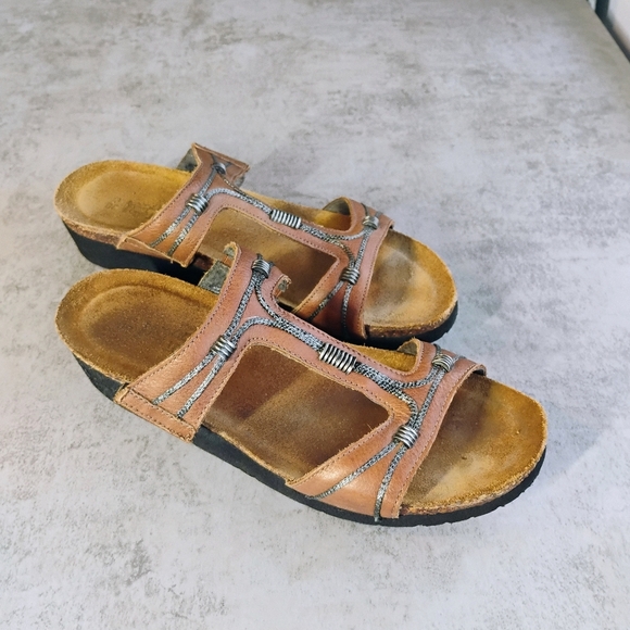 NAOT Dana Tan Leather T Strap Sandals Womens EU 38 US 7 Bohemian Comfort Slip On - Picture 4 of 12